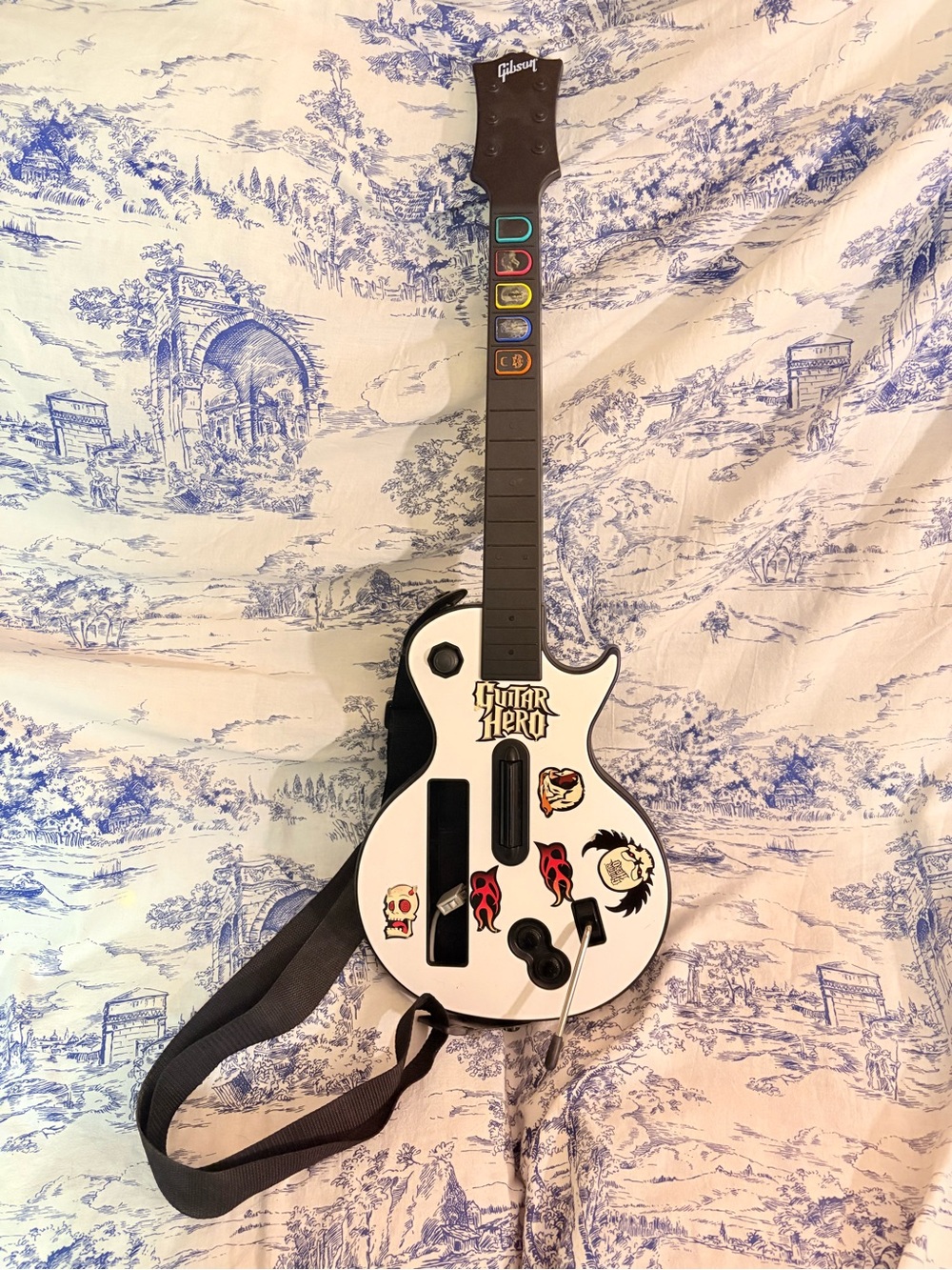 Guitar Hero Gibson Les Paul Controller for Nintendo Wii White + Strap Tested